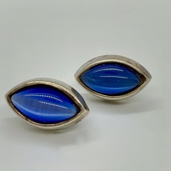 Vintage Jewelry - Vintage Blue Moonstone & Sterling Silver Earrings